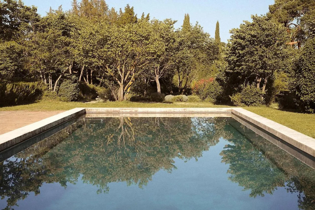 Le Galinier, Lourmarin, An Authentic Beaumier Guesthouse